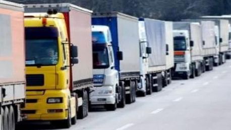 В очередях на выезд из Белоруссии в ЕС скопилось более 460 грузовиков