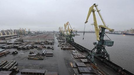 Белоруссия не отказывается от планов строить порты в России, заявил посол