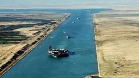 Президент Египта обсудил с Мантуровым создание промышленной зоны РФ в зоне Суэцкого канала